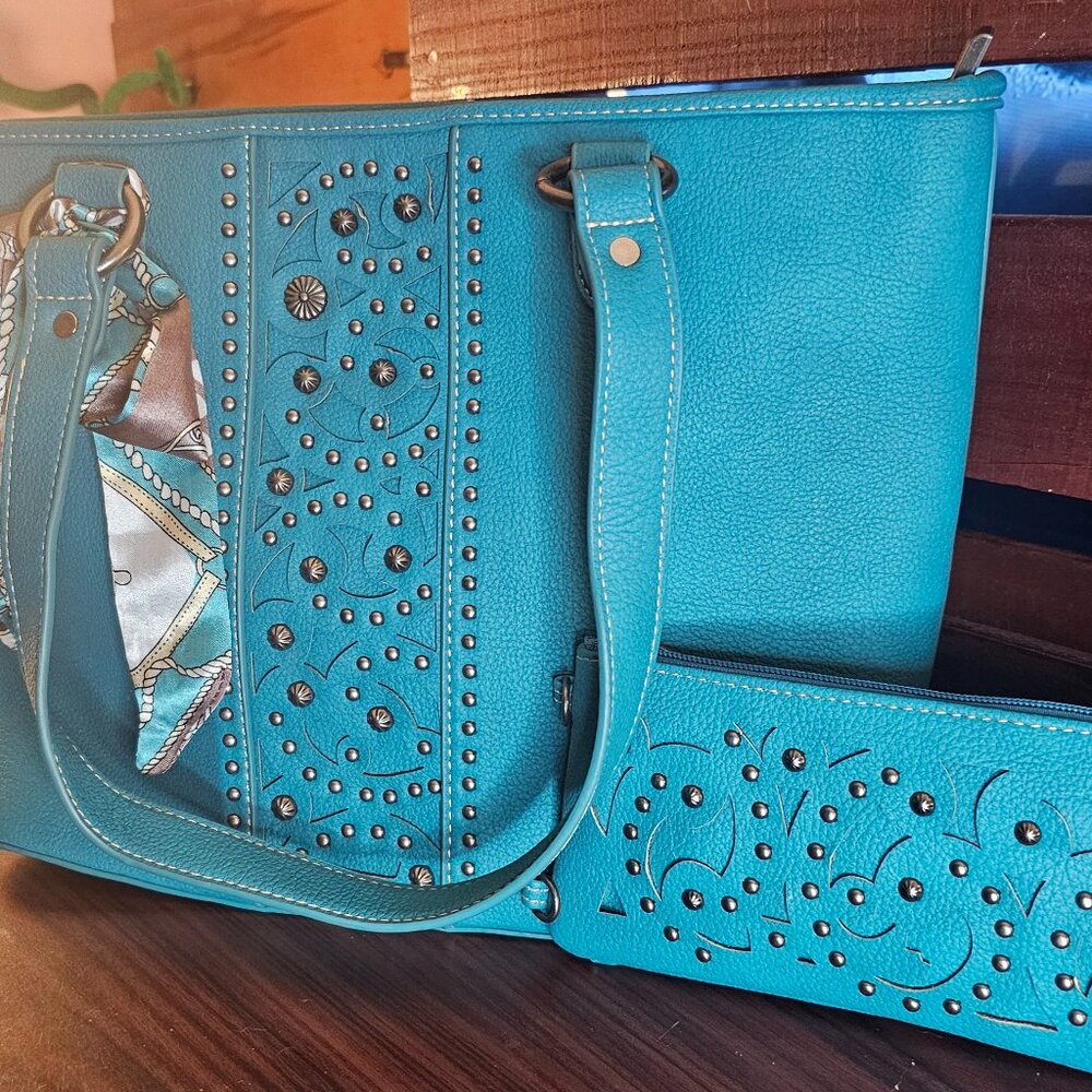 American Bling turquoise with matching wallet/crossbody
